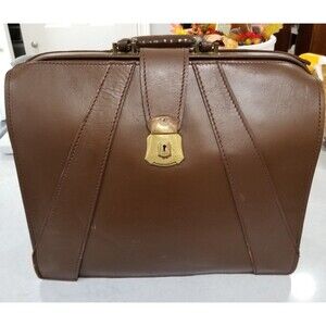 Leather lawyer bag Crestlock Co. Vintage cowhide leather.
